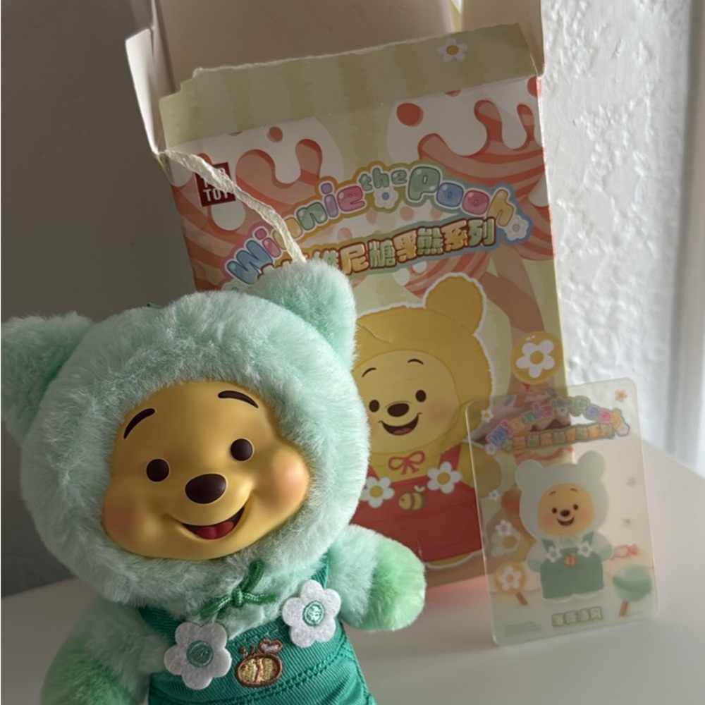 Miniso top toy Winnie the Pooh